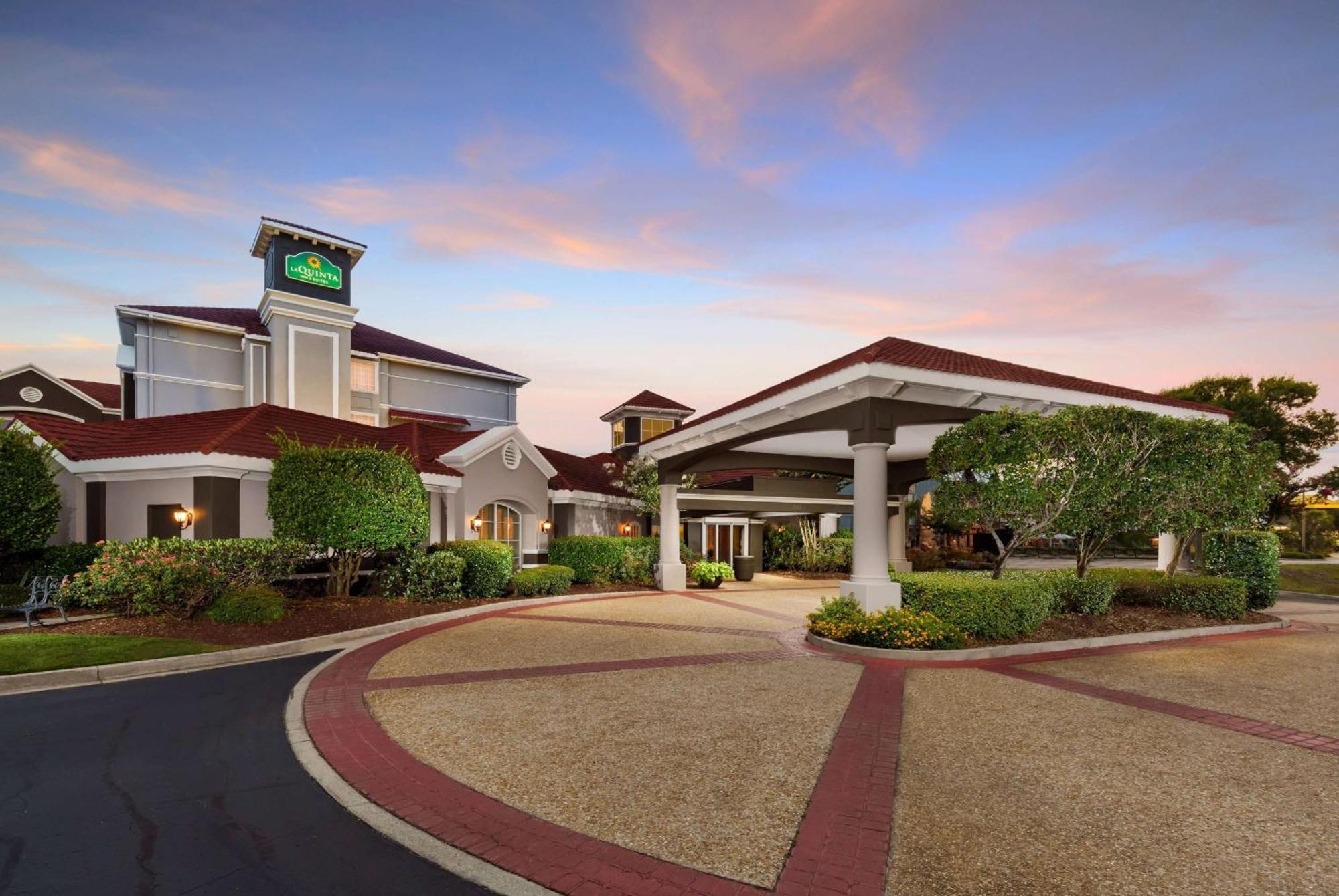 La Quinta By Wyndham Myrtle Beach Broadway Area Exterior photo