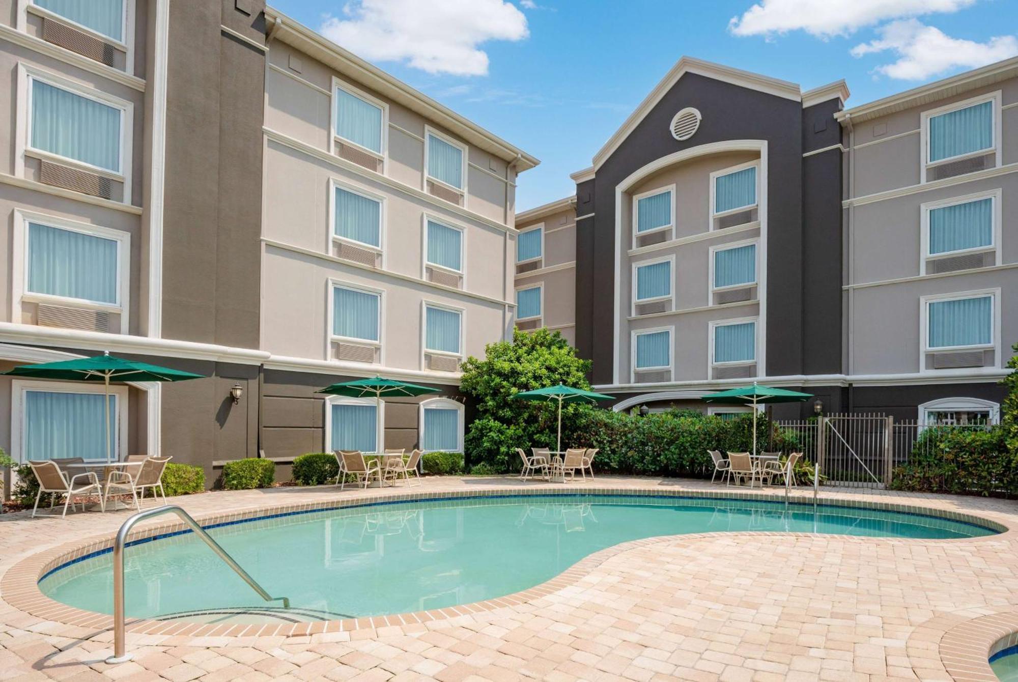 La Quinta By Wyndham Myrtle Beach Broadway Area Exterior photo